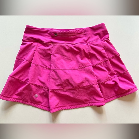 Lululemon pink skirt size 4 - Picture 3 of 4
